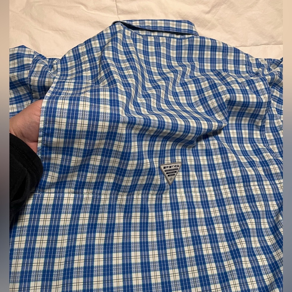 EUC Columbia PFG Men’s Short Sleeve Blue Plaid Botton Up Shirt Size Large - Picture 9 of 10